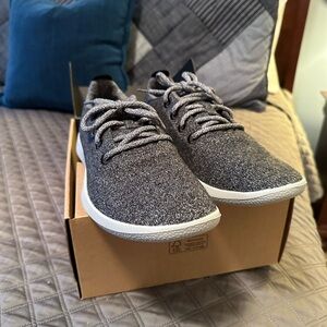 Allbirds wool runners size 10